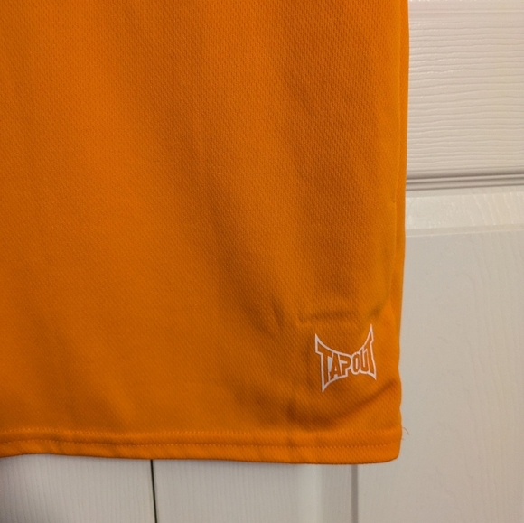 Tap out muscle shirt kids size 8 - Picture 2 of 4